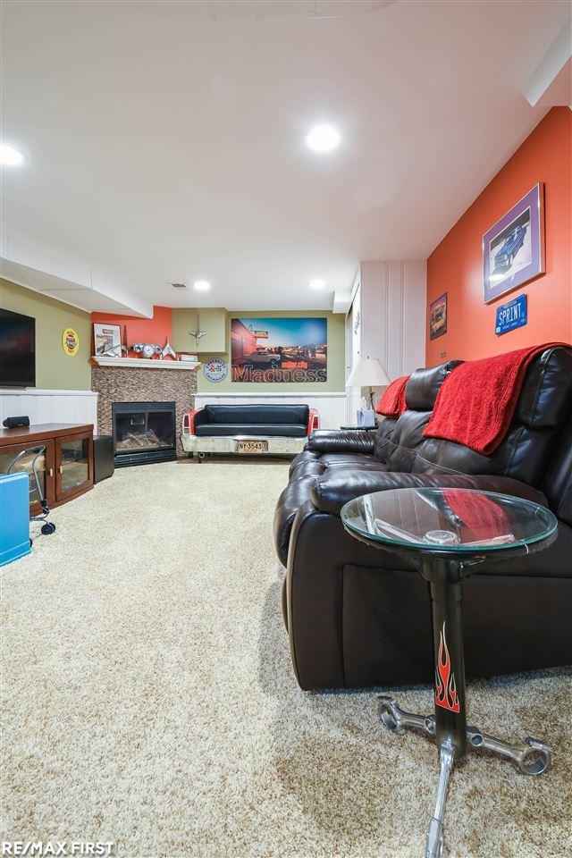 4280 Cumberland Road Berkley, MI 48072 - Photo 25 of 29 50000761-24.JPG