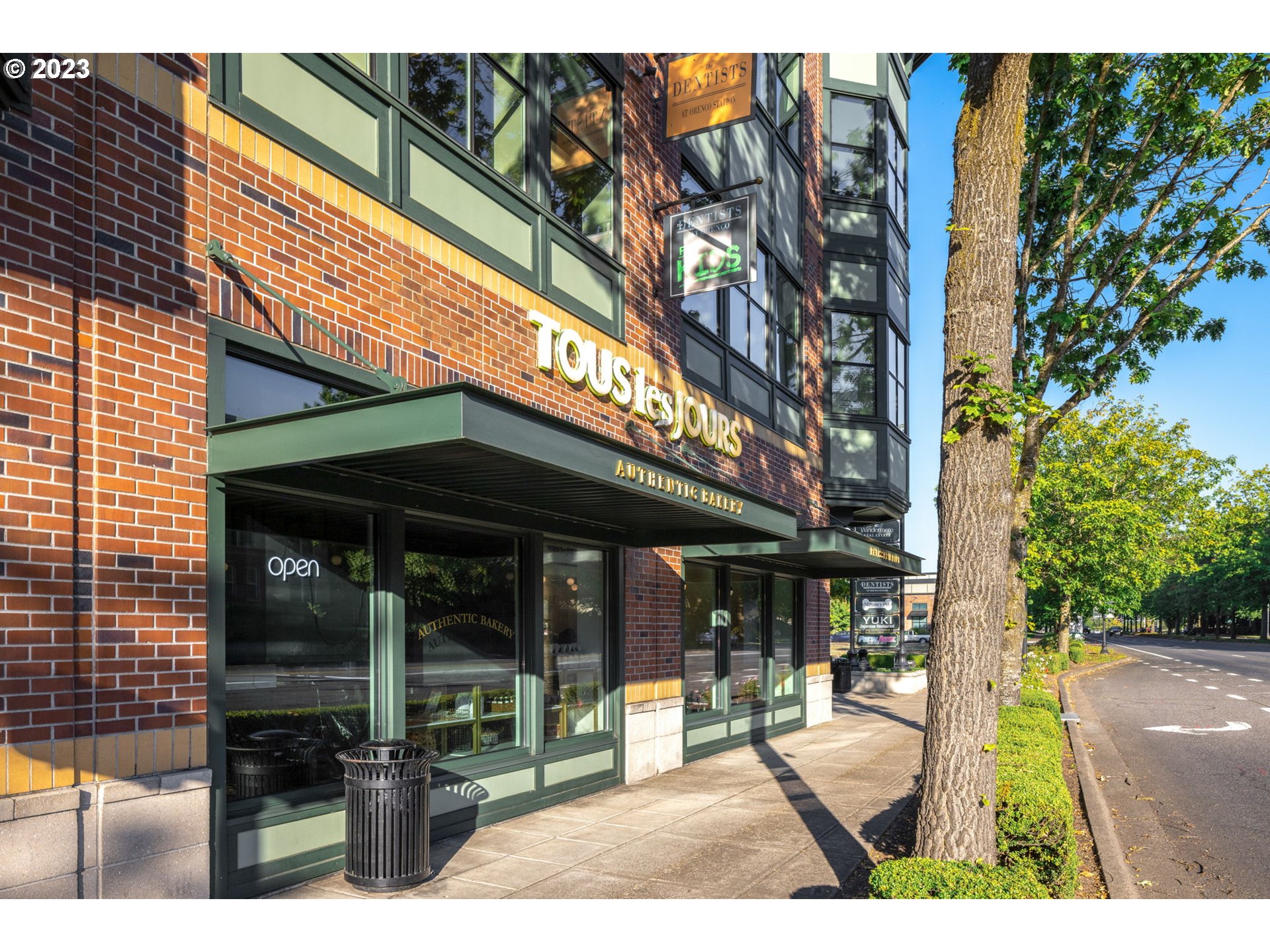 1110 Northeast 63rd Way, Unit 2009 Hillsboro, OR 97124 - Photo 30 of 31 a view of sitting area of the house
