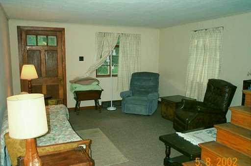 247 Center Road Monroeville, PA 15146 - Photo 5 of 6 Gallery Image 5