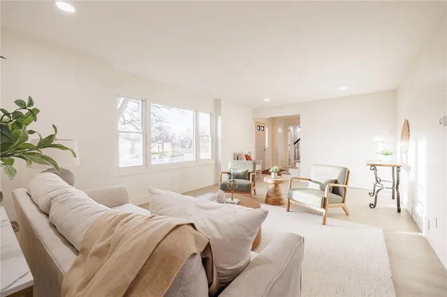 $374,900 | 36 Round Hill Road, Henrietta, NY 14467