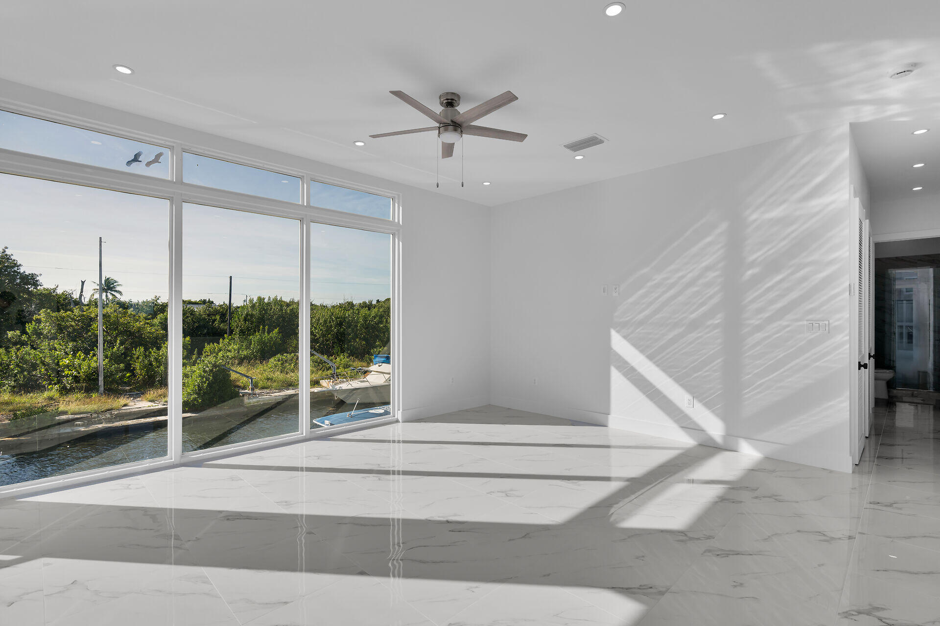 31368 Ave I Big Pine Key, FL 33043 - Photo 8 of 47 a view of entryway