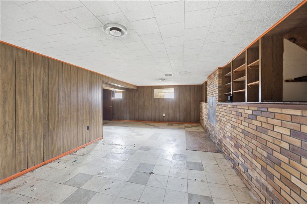 103 Lovi Road Baden, PA 15005 - Photo 21 of 30