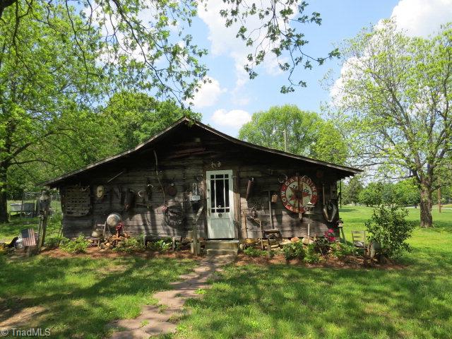377 Moir Mill Road Eden, NC 27288 - Photo 19 of 20 Tack House