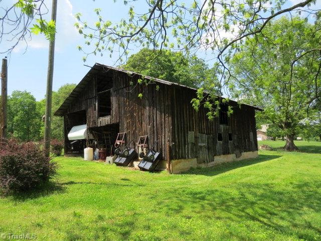 377 Moir Mill Road Eden, NC 27288 - Photo 20 of 20 Barn
