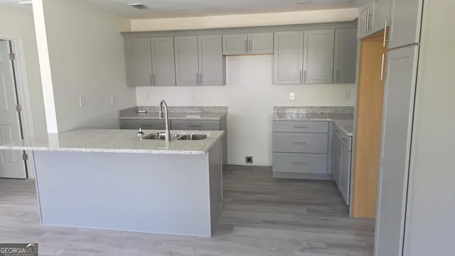 $289,900 | 100 5th Avenue, Thomasville, GA 31792