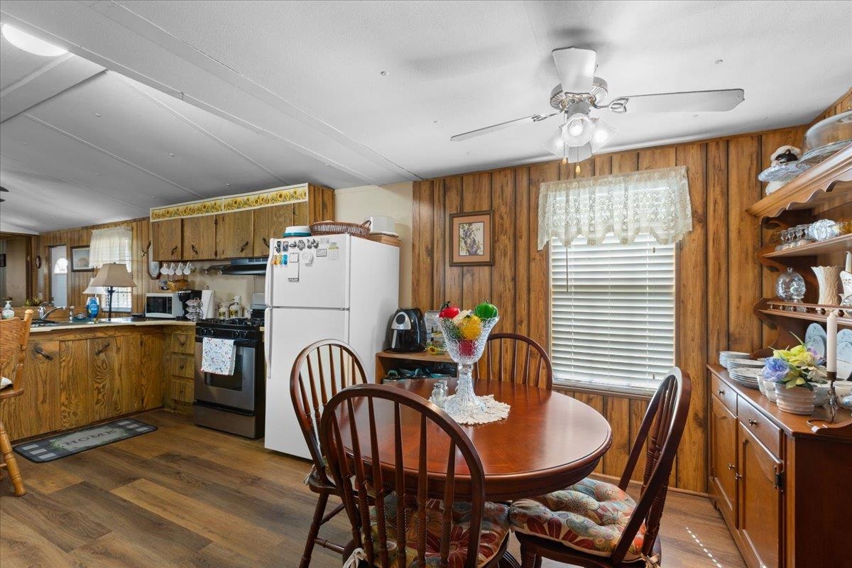 350 Mack Cruce Road Perry, FL 32347 - Photo 3 of 23