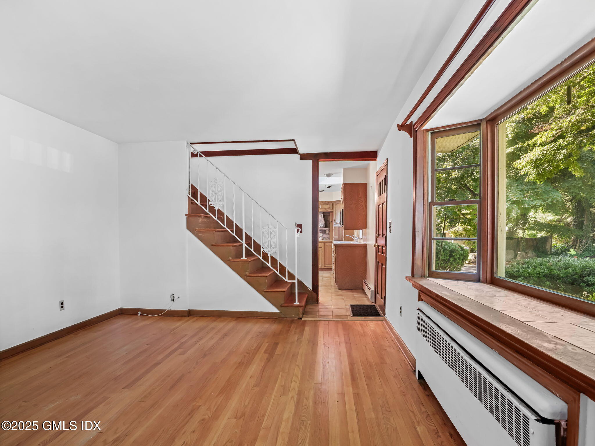11 Perna Lane Riverside, CT 06878 - Photo 3 of 12 a view of an entryway with wooden floor