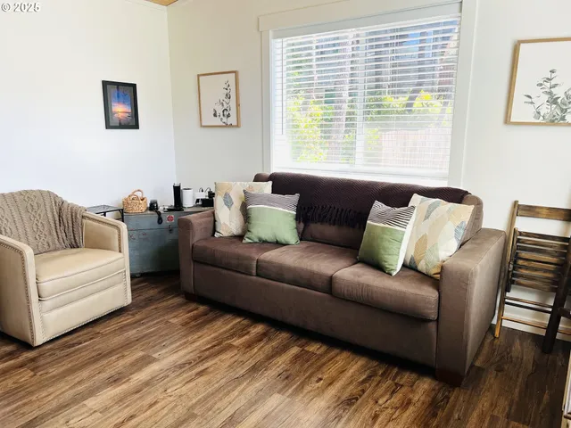 $525,000 | 4570 Heceta Street, Florence, OR 97439