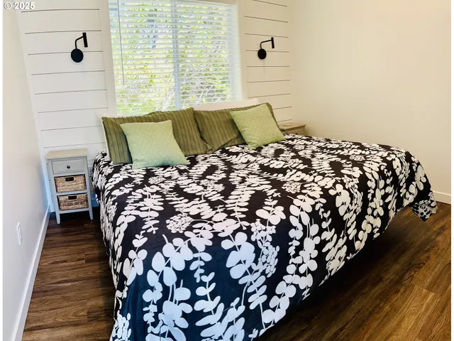 $525,000 | 4570 Heceta Street, Florence, OR 97439