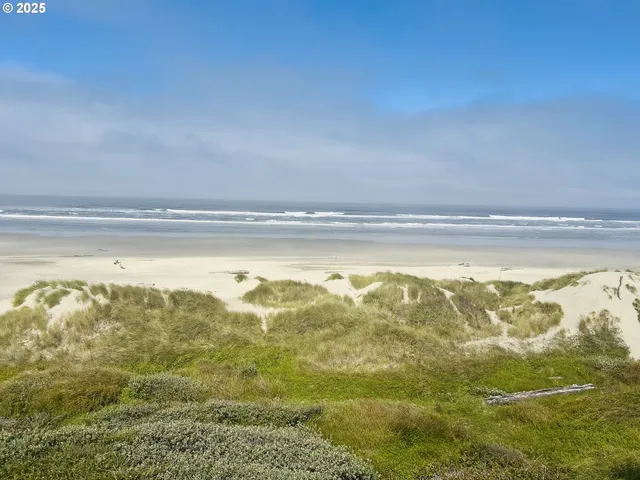 $525,000 | 4570 Heceta Street, Florence, OR 97439