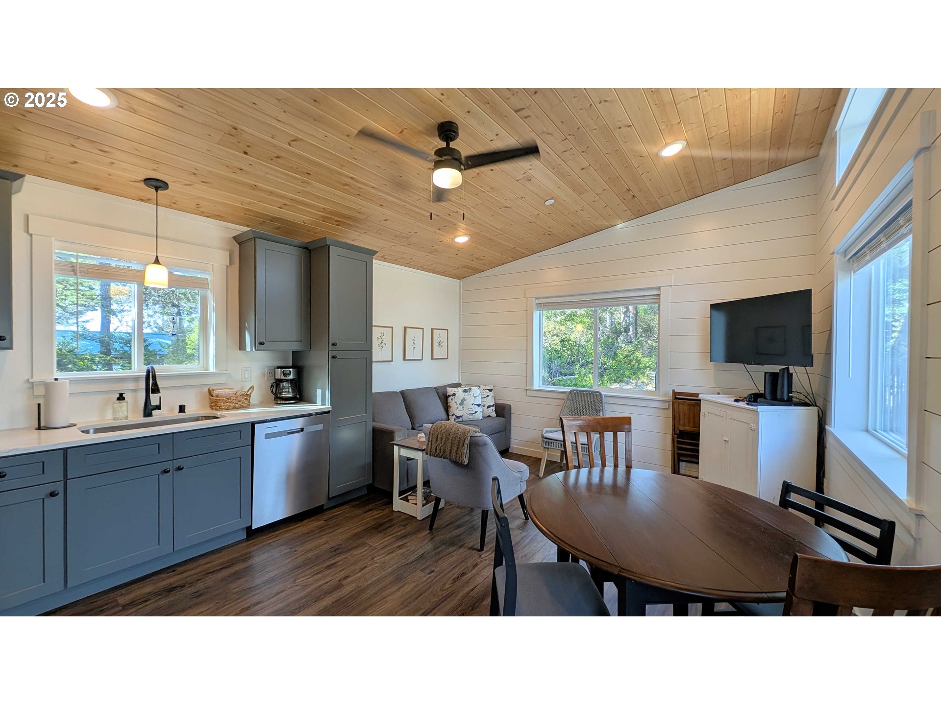 4570 Heceta Street Florence, OR 97439 - Photo 31 of 36