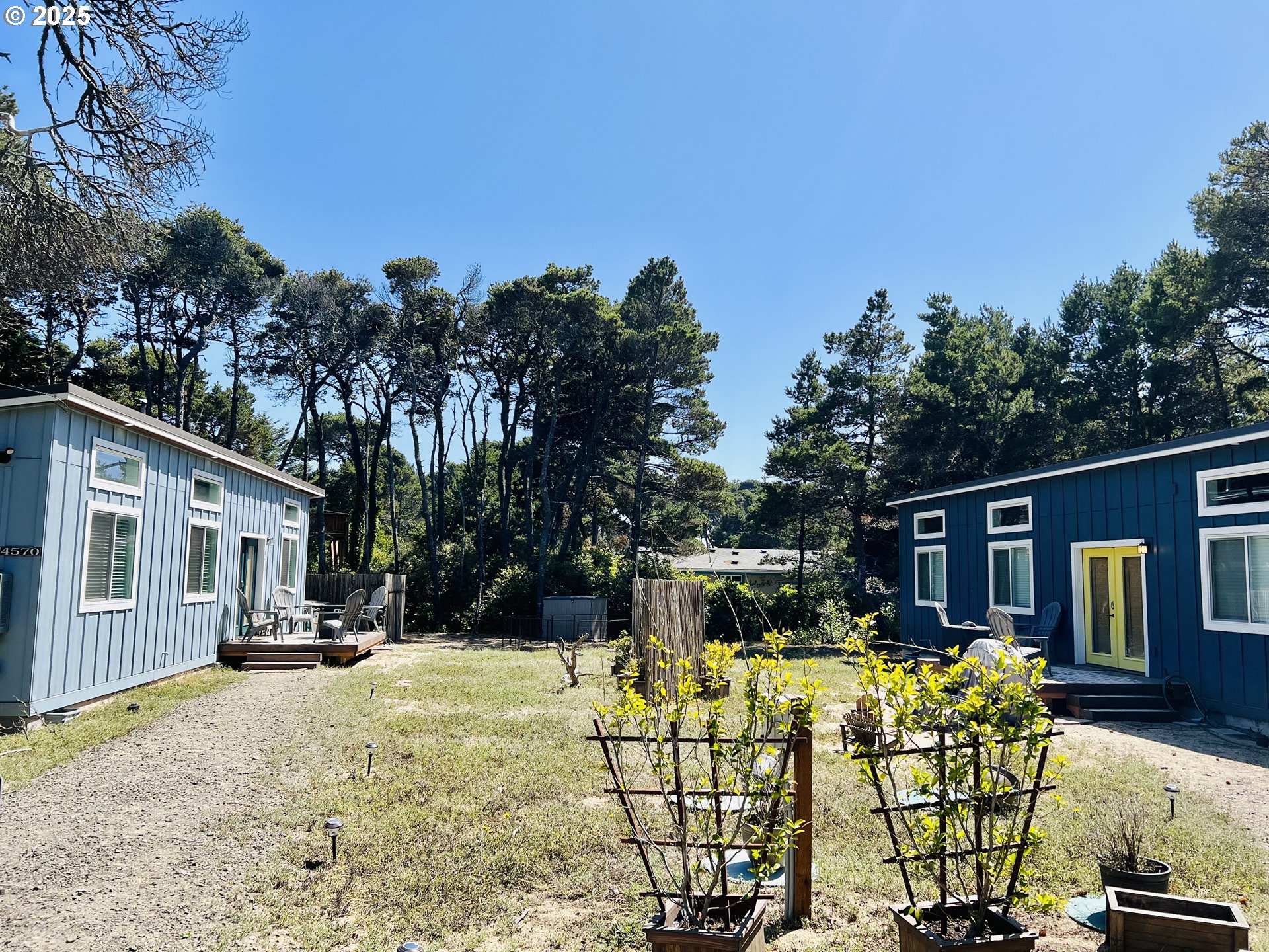 4570 Heceta Street Florence, OR 97439 - Photo 7 of 36