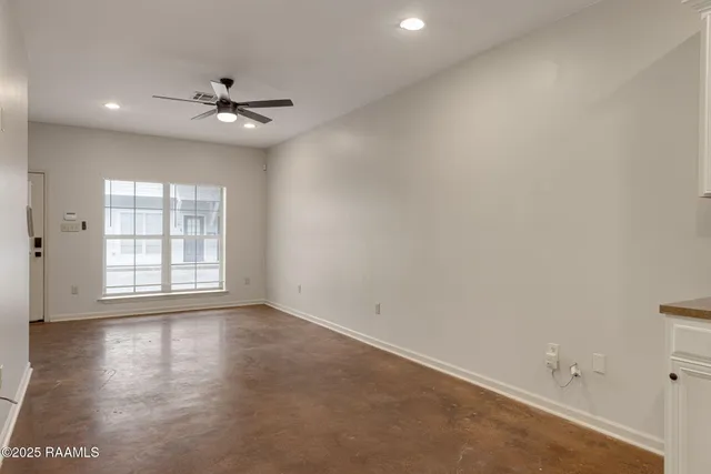 $148,000 | 1402 Jefferson Street, Unit 201, Lafayette, LA 70501