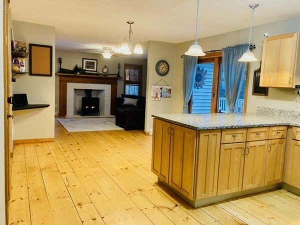 68 Rondeau Street Palmer, MA 01069 - Photo 5 of 26 Gallery Image 5