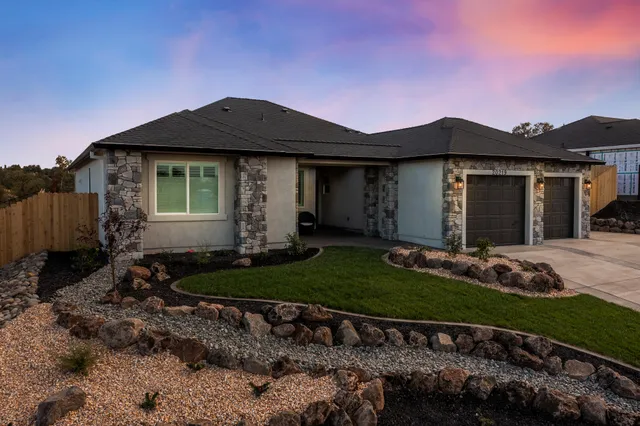 $615,000 | 20219 Solomon Peak Drive, Anderson, CA 96007