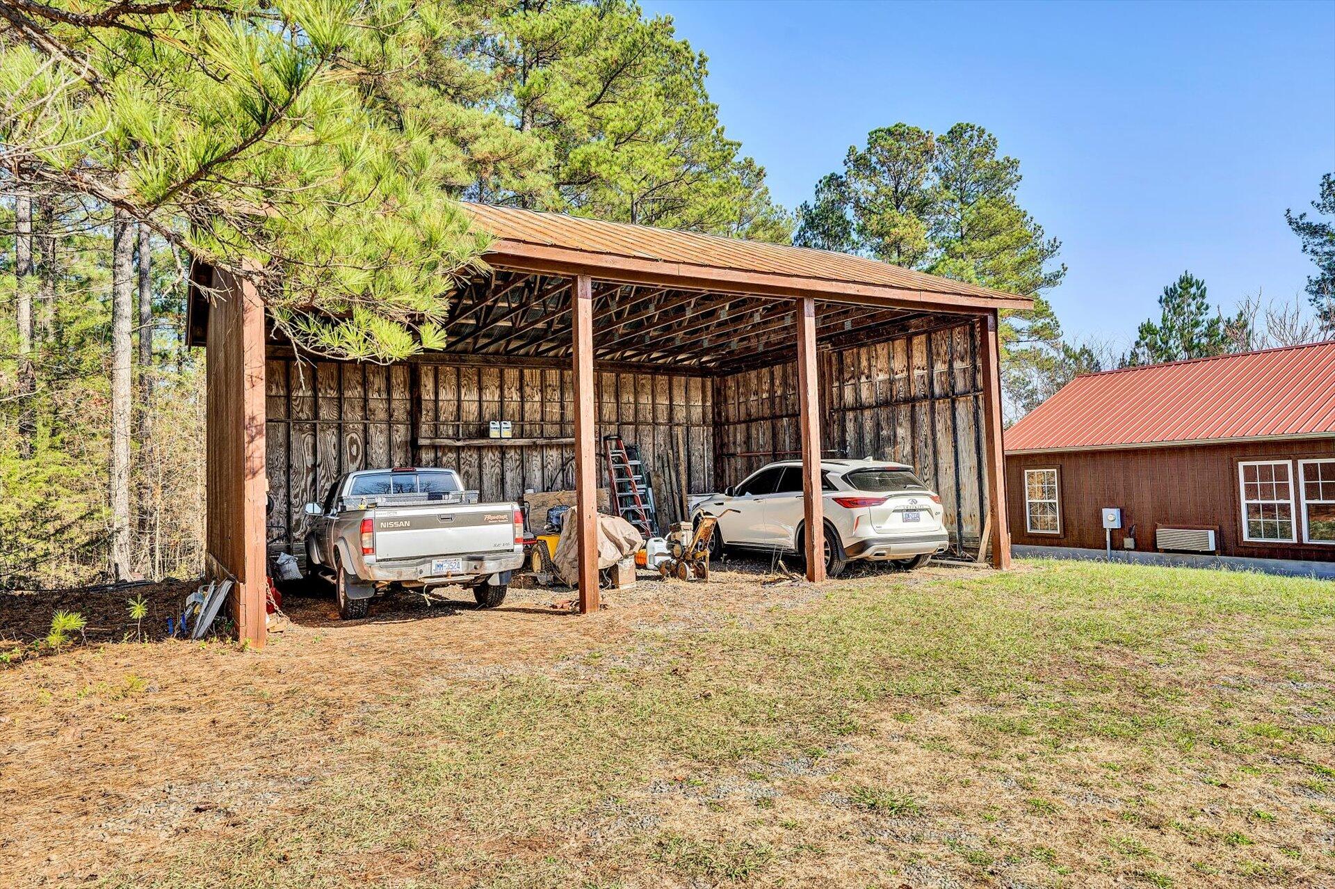 6473 Anderson Mill Road Chatham, VA 24531 - Photo 43 of 72 3 Tier Garage