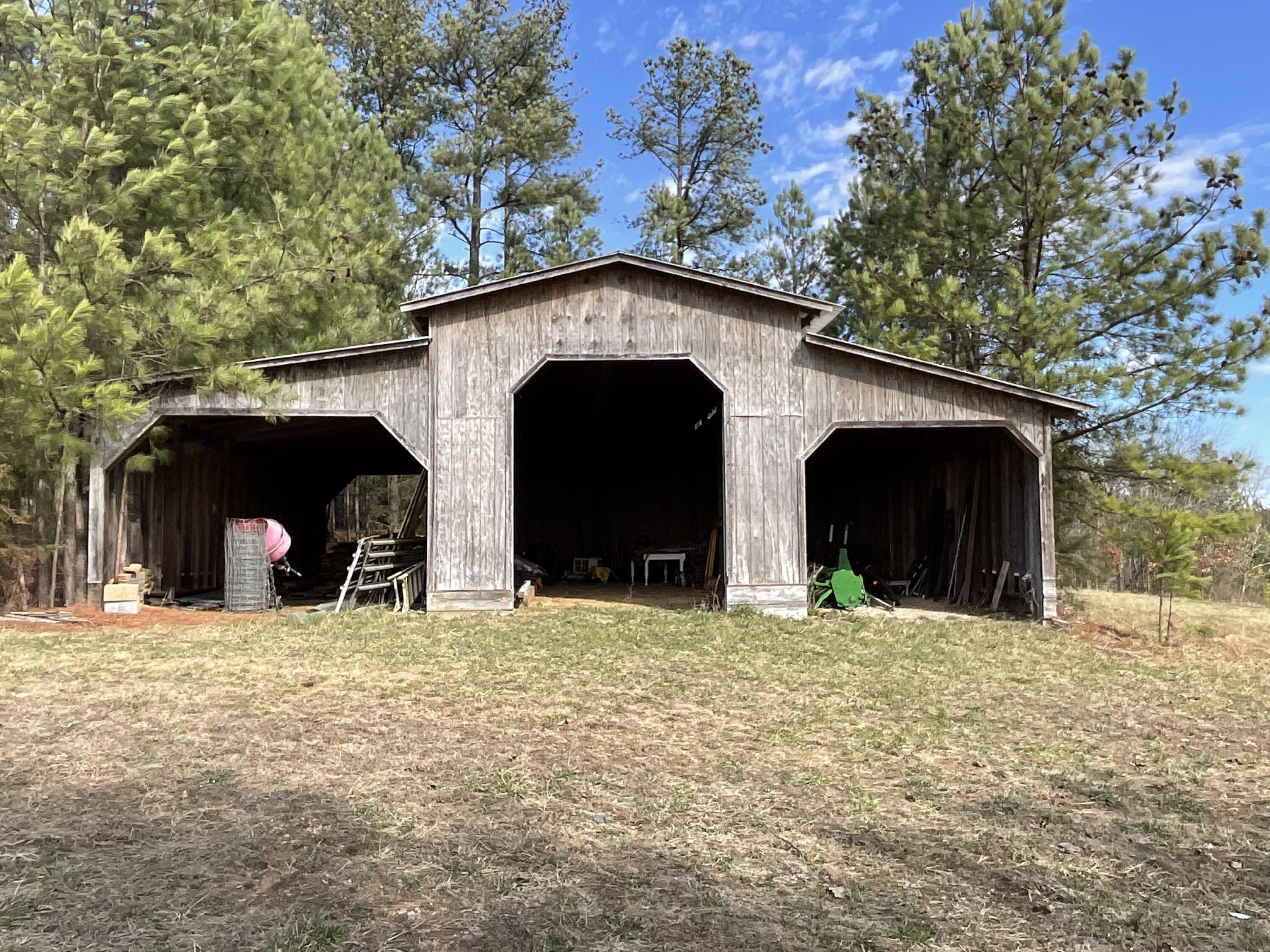 6473 Anderson Mill Road Chatham, VA 24531 - Photo 48 of 72 AFarm Barn 3 Stall