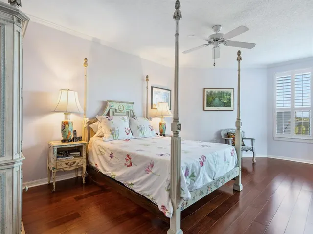 $675,000 | 5420 Eagles Point Circle, Unit 106, Sarasota, FL 34231