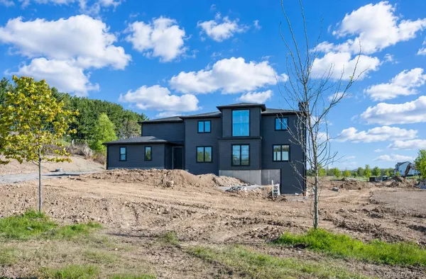 $1,295,000 | 20 Nesheiwat Drive, LaGrangeville, NY 12540