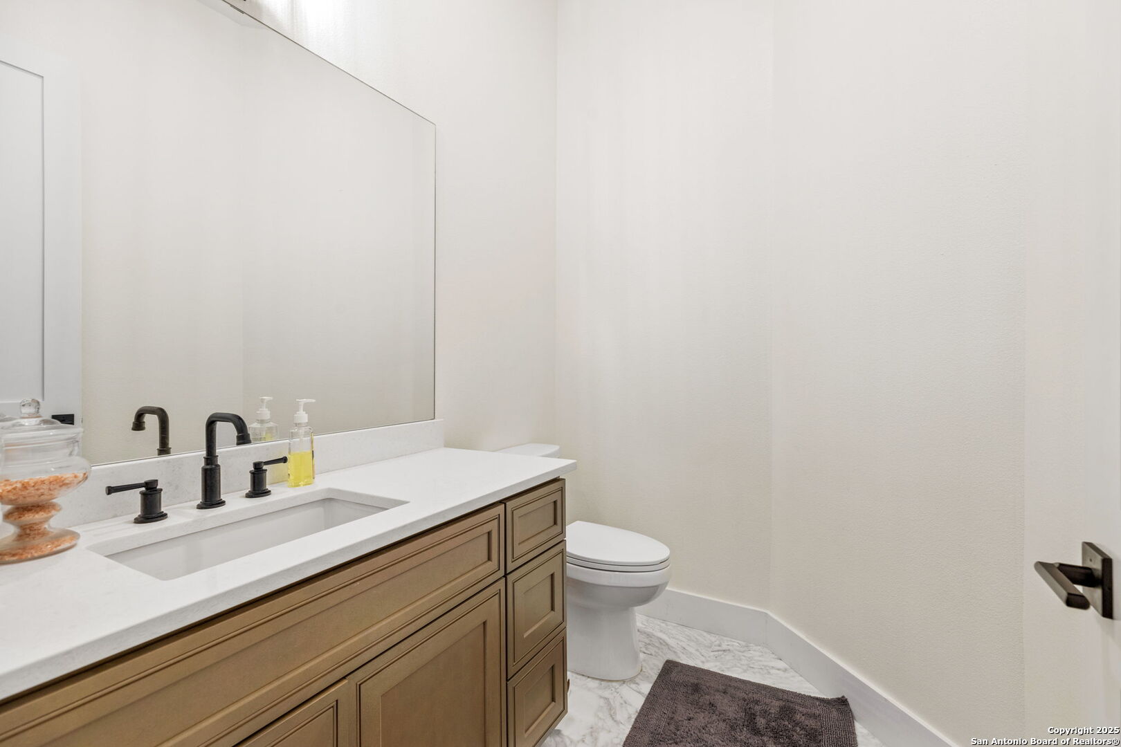 1146 Sisterdale Road Boerne, TX 78006 - Photo 17 of 94