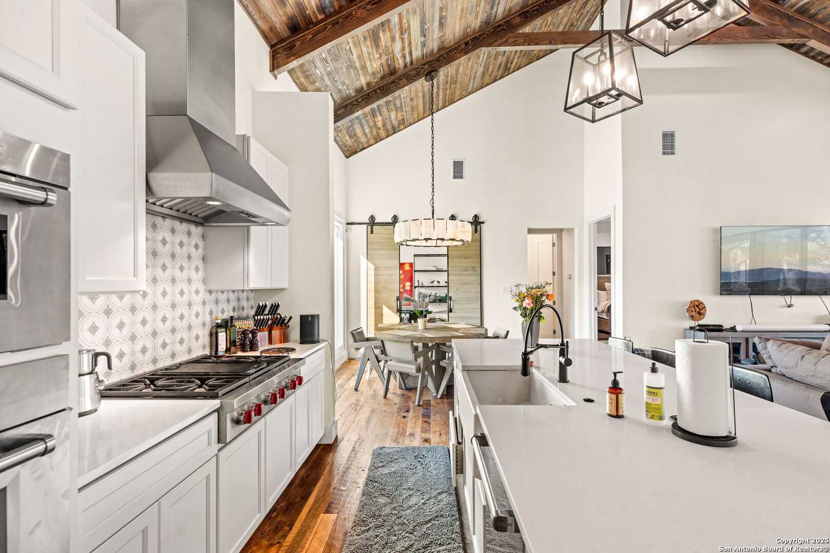 1146 Sisterdale Road Boerne, TX 78006 - Photo 10 of 94