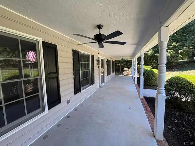 $619,900 | 21 Hunters Mill Lane, Evington, VA 24550