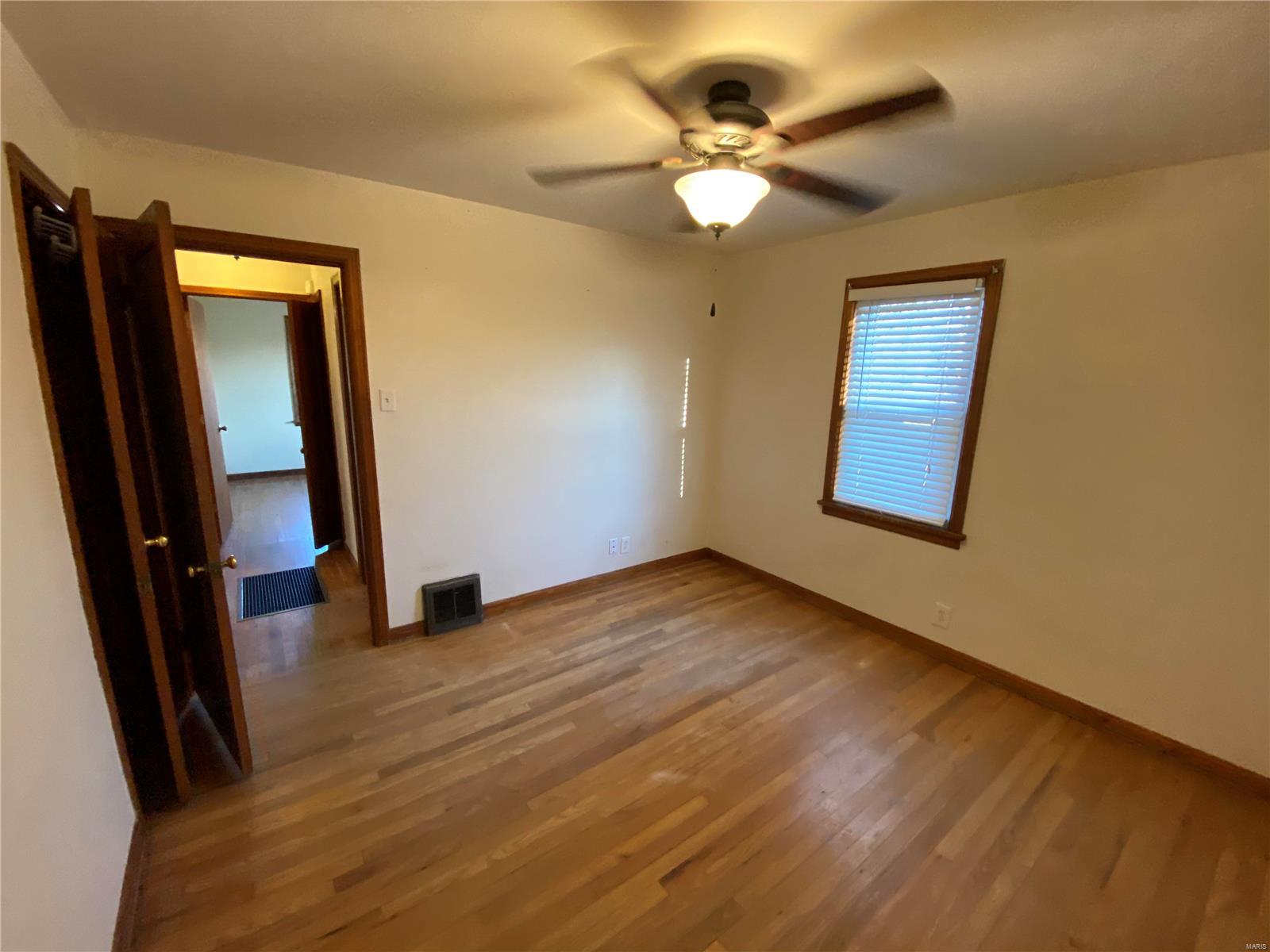 210 Koenigsmark Avenue Waterloo, IL 62298 - Photo 17 of 38