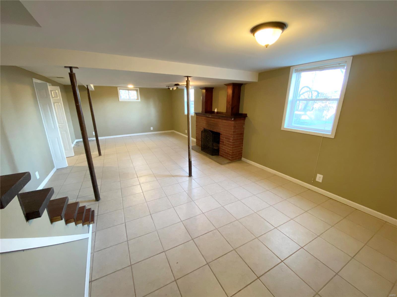 210 Koenigsmark Avenue Waterloo, IL 62298 - Photo 23 of 38