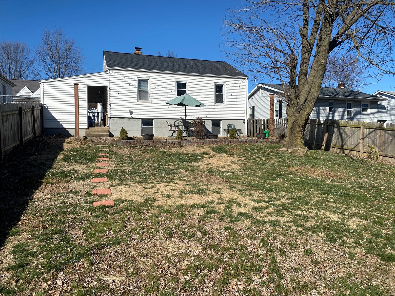 210 Koenigsmark Avenue Waterloo, IL 62298 - Photo 37 of 38