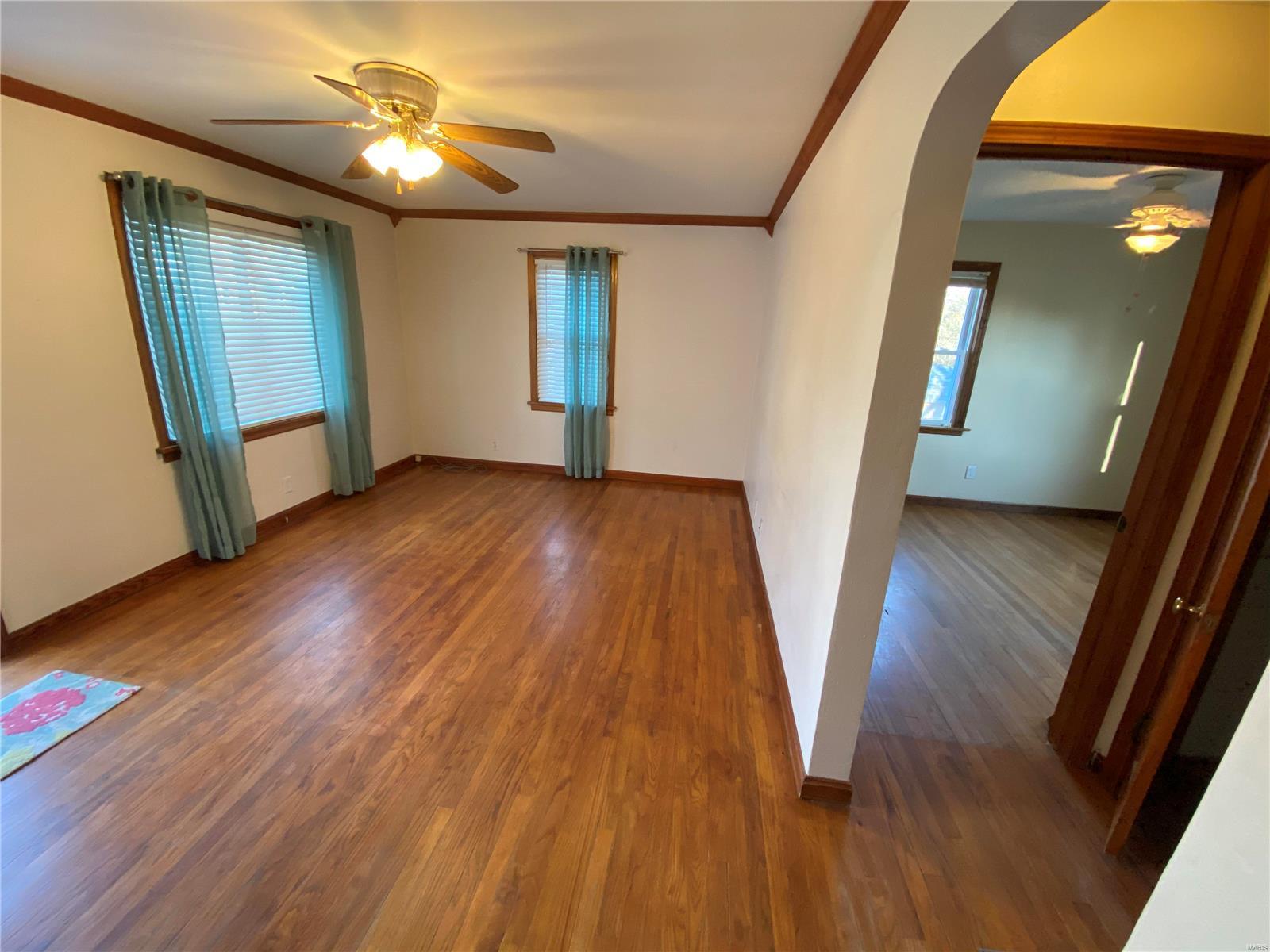 210 Koenigsmark Avenue Waterloo, IL 62298 - Photo 7 of 38