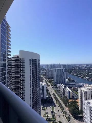$4,200 | 1800 South Ocean Drive, Unit LP4206, Hallandale Beach, FL 33009