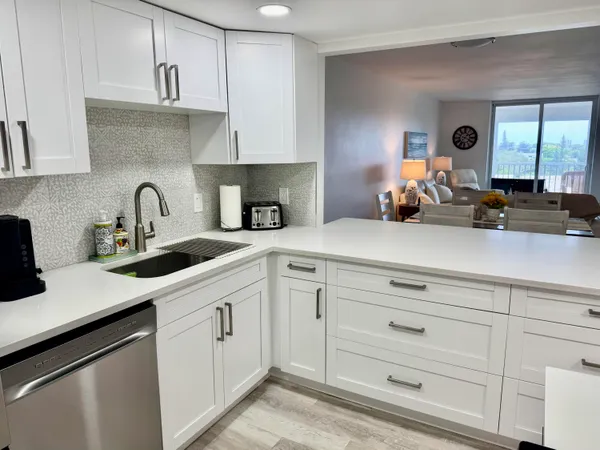 $2,950 | 5500 Northwest 2nd Avenue, Unit 514, Boca Raton, FL 33487