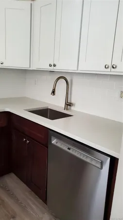 $2,300 | 101 Sylvan Avenue, Unit 9, Miller Place, NY 11764