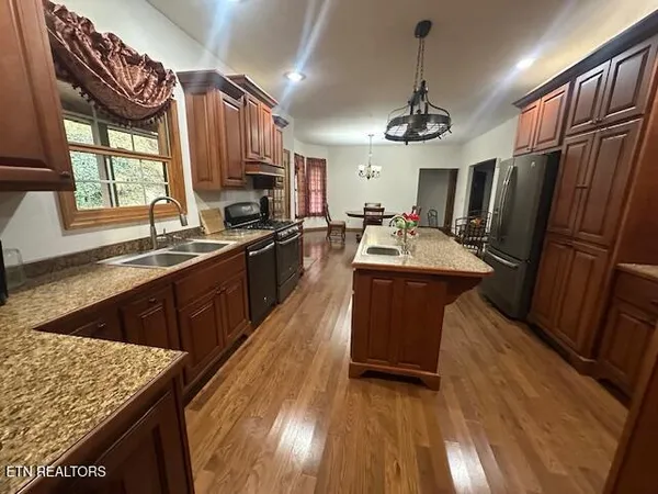 $699,000 | 105 Hwy 190 Pineville Key, Pineville, KY 40977