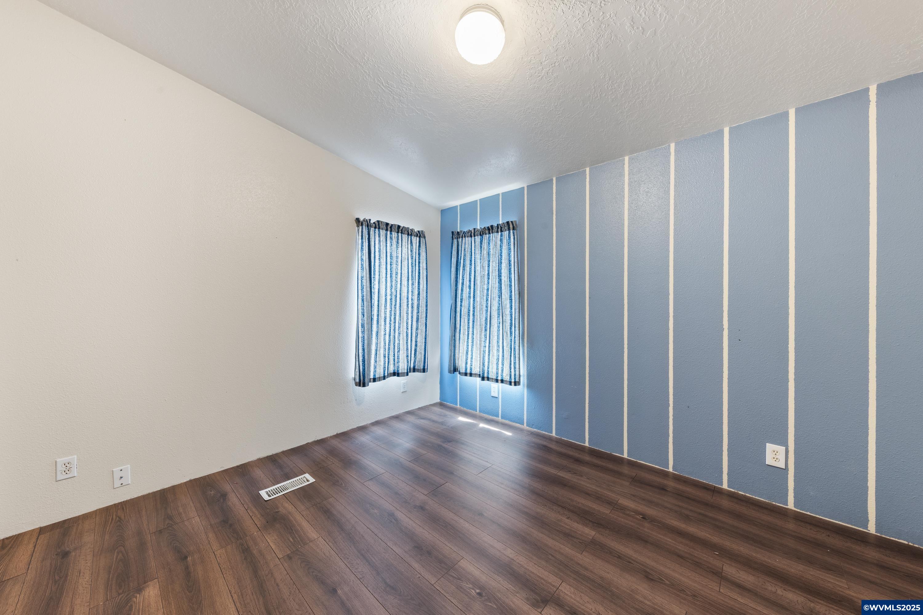 857 Hoffman Road Northeast, Unit 11 Salem, OR 97301 - Photo 19 of 25 Gallery Image 19