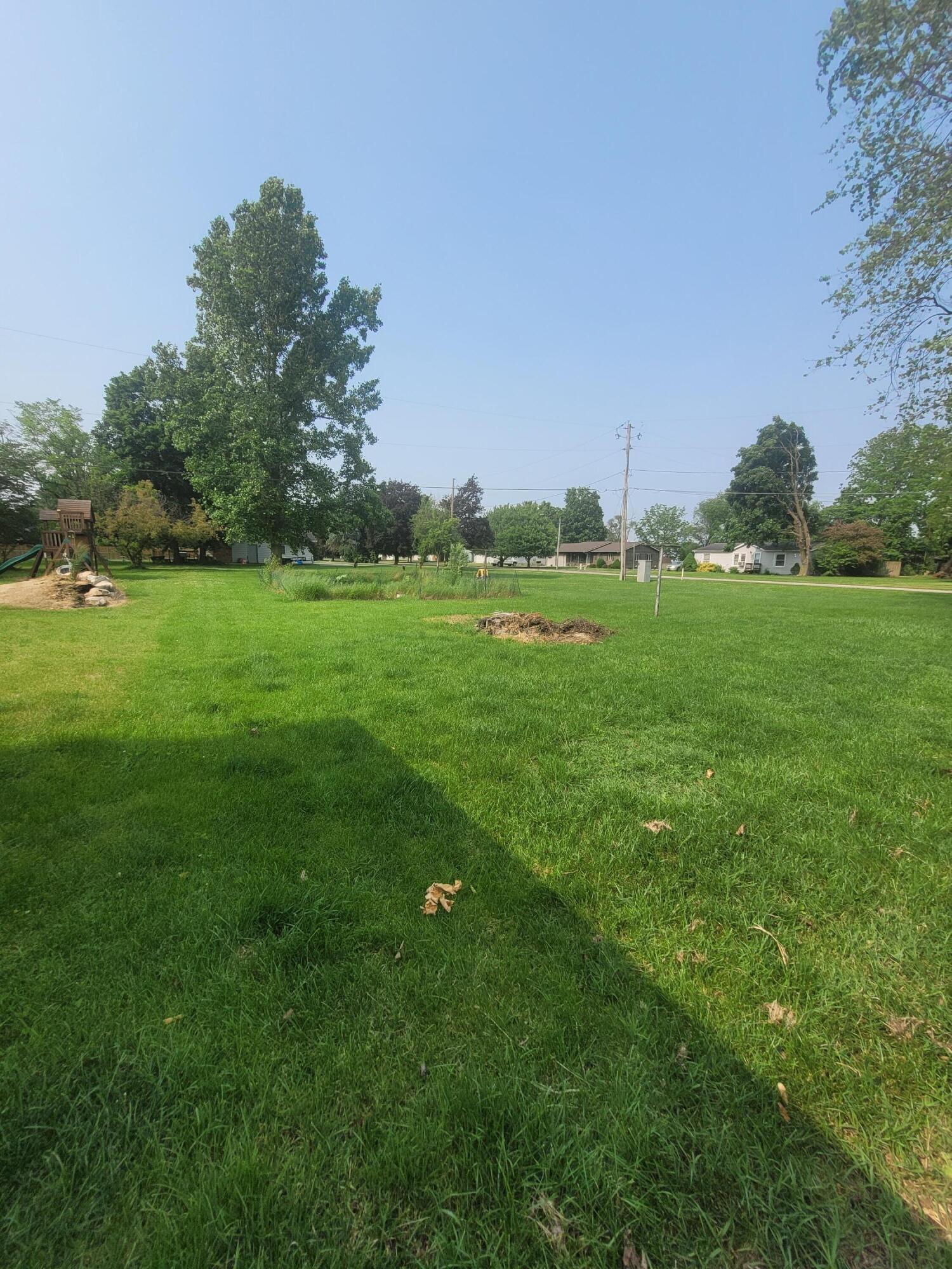 511 East Chicago Road White Pigeon, MI 49099 - Photo 18 of 21 Backyard