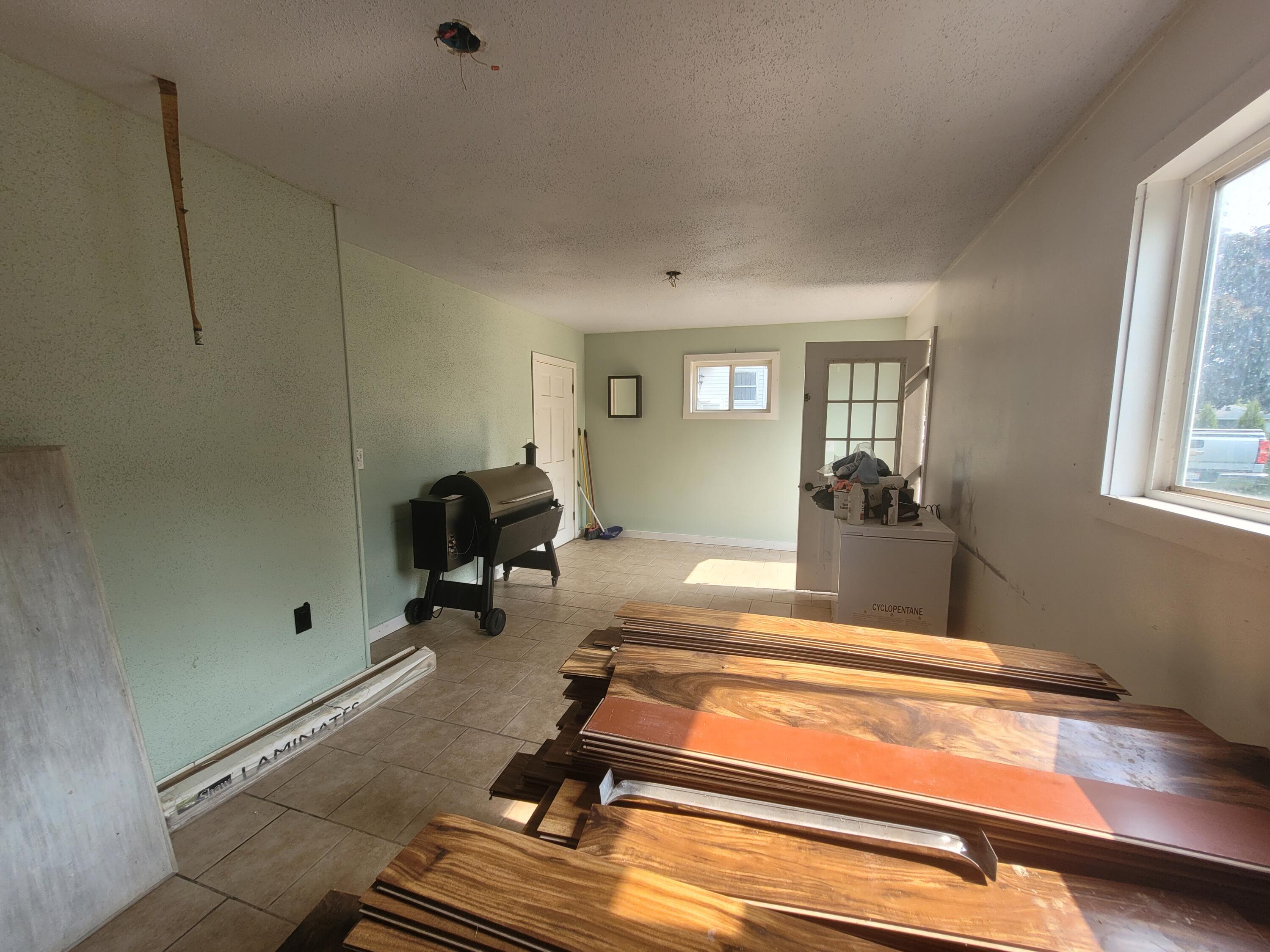 511 East Chicago Road White Pigeon, MI 49099 - Photo 21 of 21 Garage Room