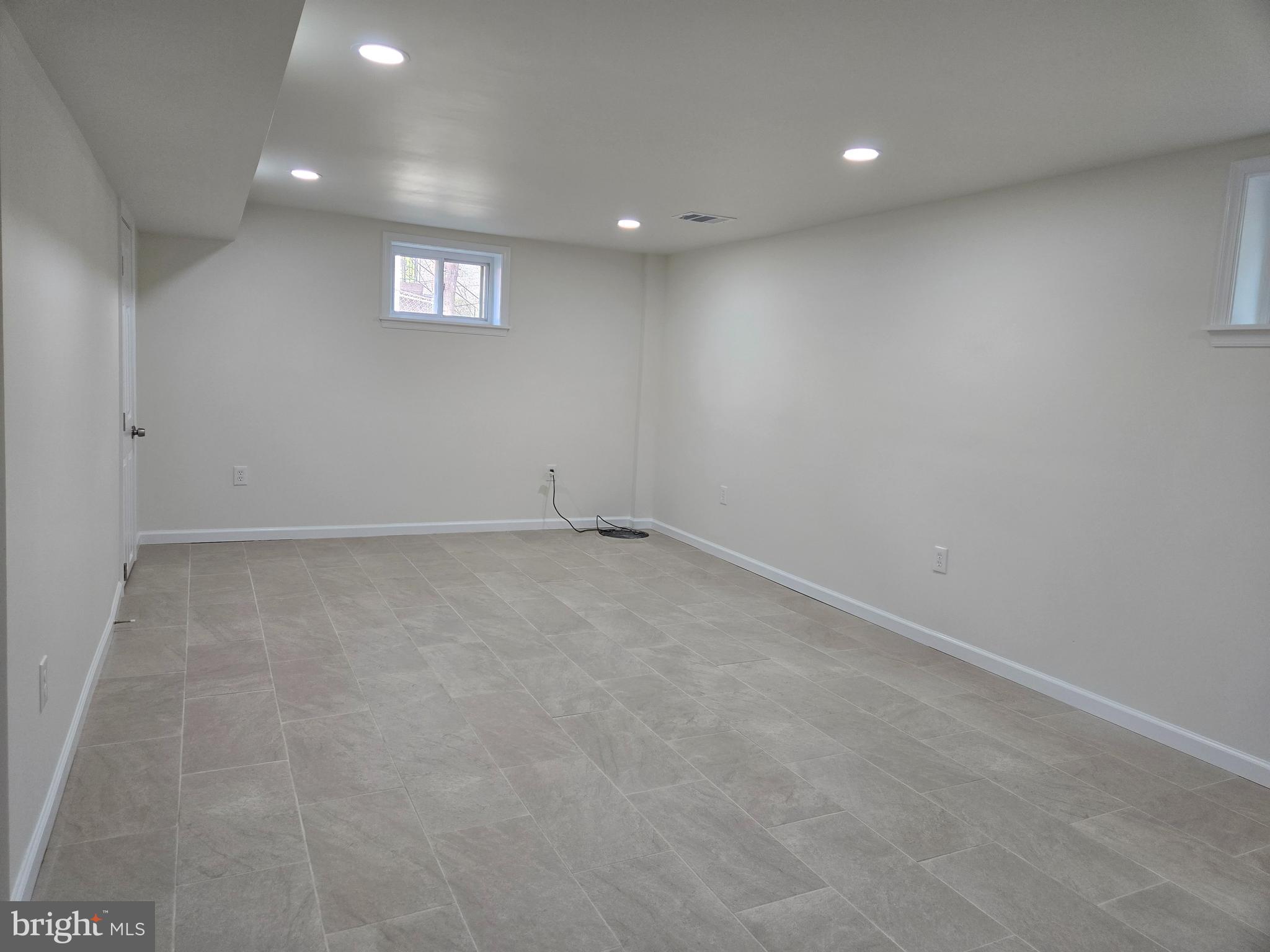 10500 Glenhaven Drive Silver Spring, MD 20902 - Photo 13 of 21 a view of room