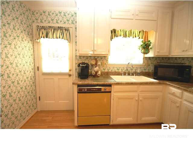 5921 Old Mill Court Mobile, AL 36609 - Photo 9 of 23