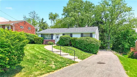$250,000 | 35 Frances Drive, Coraopolis, PA 15108