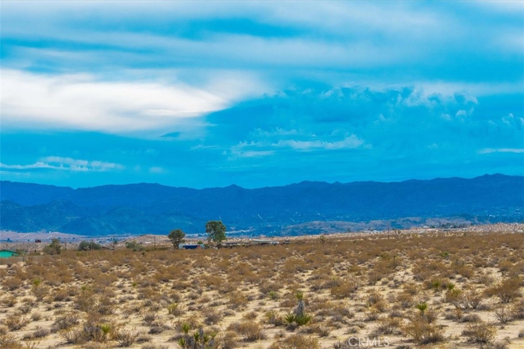 62155 Moonlight Mesa Street Joshua Tree, CA 92252 - Photo 11 of 29 a view of mountain with sunset