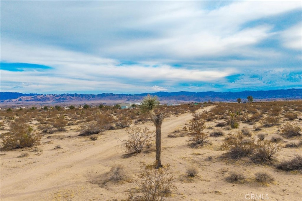 62155 Moonlight Mesa Street Joshua Tree, CA 92252 - Photo 20 of 29 a view of a city
