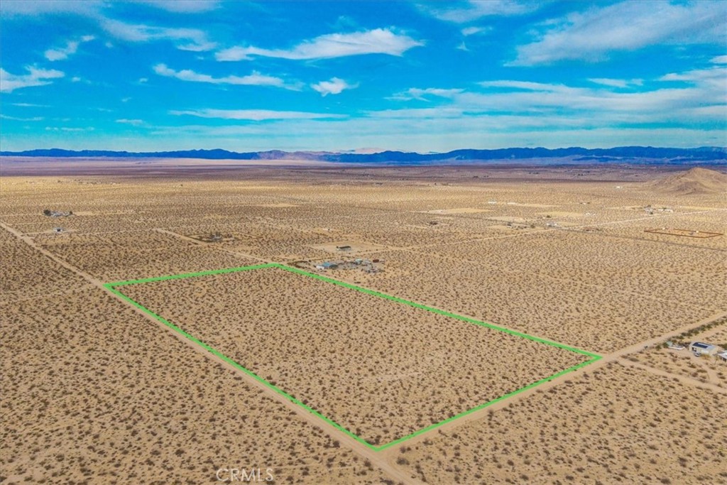 62155 Moonlight Mesa Street Joshua Tree, CA 92252 - Photo 23 of 29 a view of an ocean beach