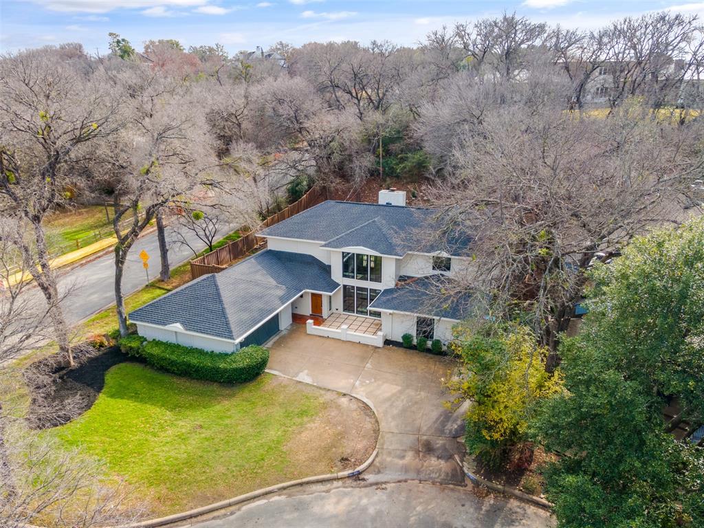 3951 Altura Ct
