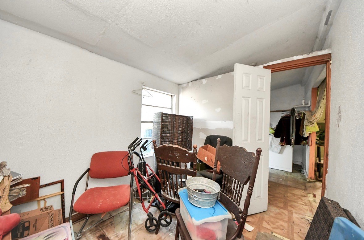 425 Genoa Red Bluff Road Houston, TX 77034 - Photo 9 of 14