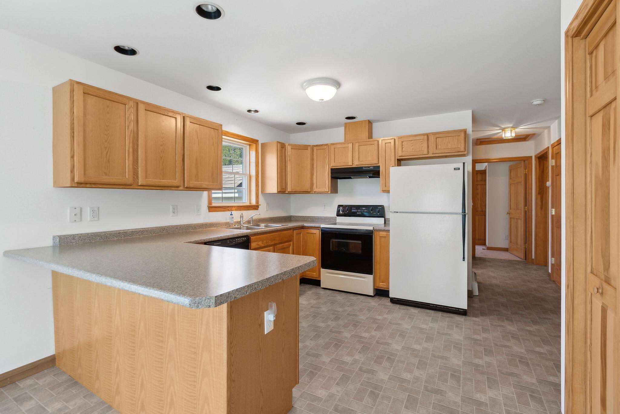 196 Jenkins Road Saco, ME 04072 - Photo 11 of 38 26_DSC04528