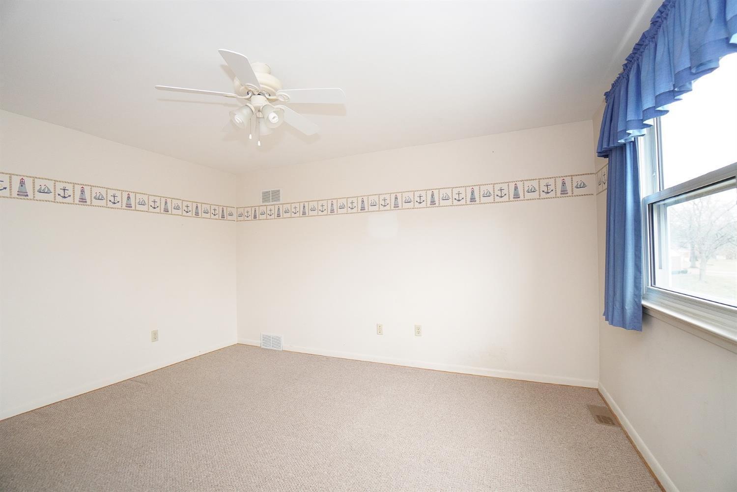 424 Riddle Road Cincinnati, OH 45231 - Photo 25 of 38 Gallery Image 25