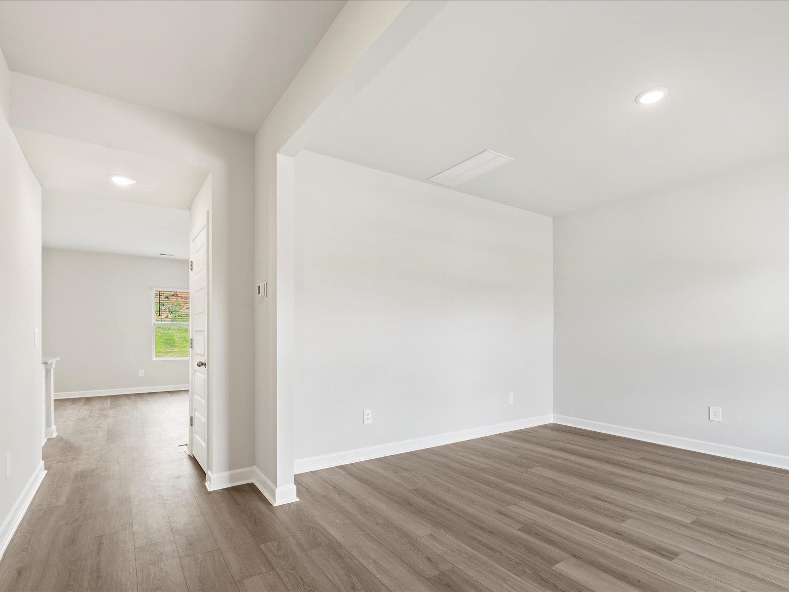 113 Tantalus Street Gray Court, SC 29645 - Photo 3 of 33