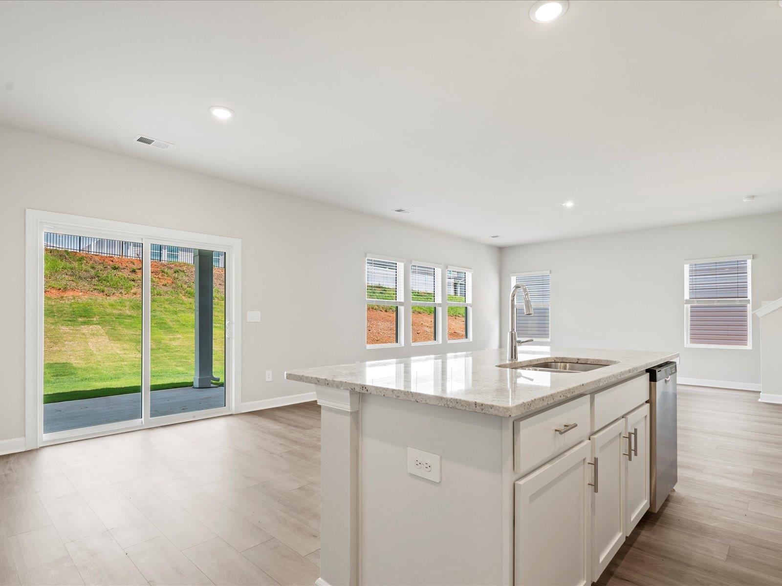 113 Tantalus Street Gray Court, SC 29645 - Photo 8 of 33