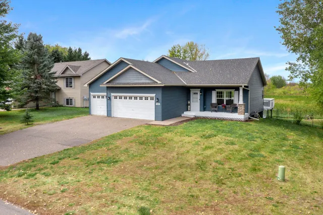 $323,500 | 305 Garfield Avenue South, Montrose, MN 55363